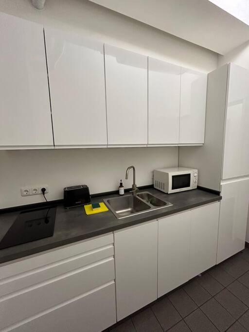 Elbapartment 29 Qm Mit Eigenem Badezimmer ฮัมบูร์ก ภายนอก รูปภาพ